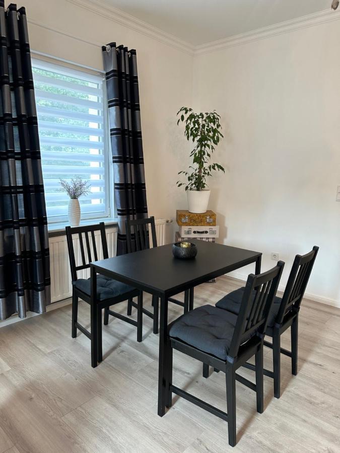 Luxury Apartment Amina Siedlung Schonwalde Luaran gambar