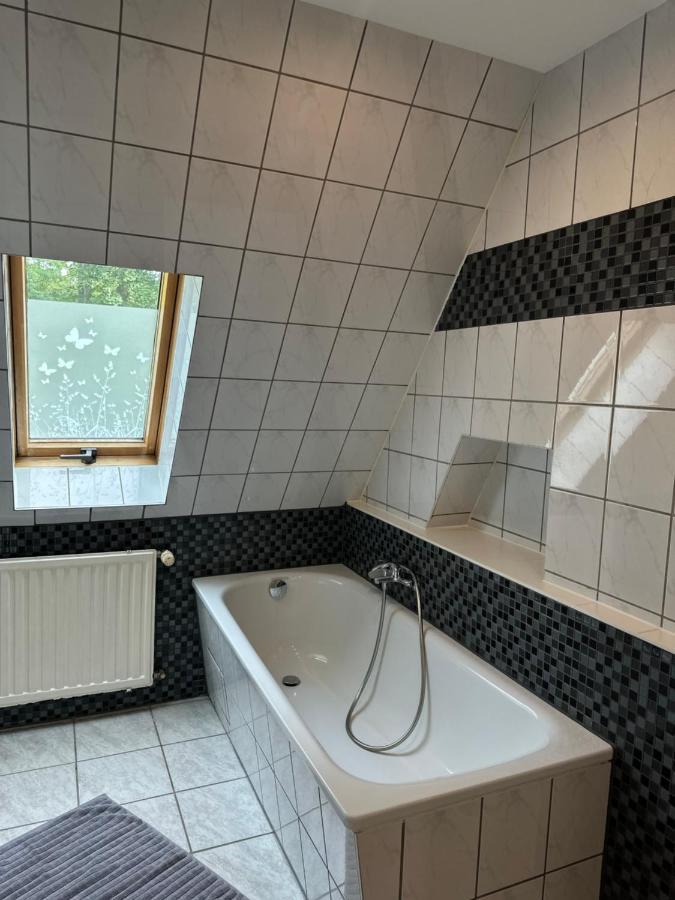 Luxury Apartment Amina Siedlung Schonwalde Luaran gambar